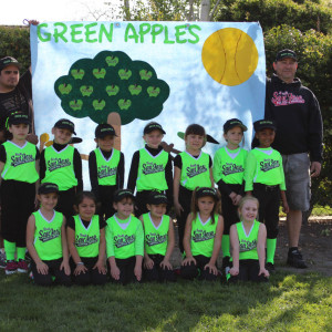 Kenzie's 6U team - Green Apples